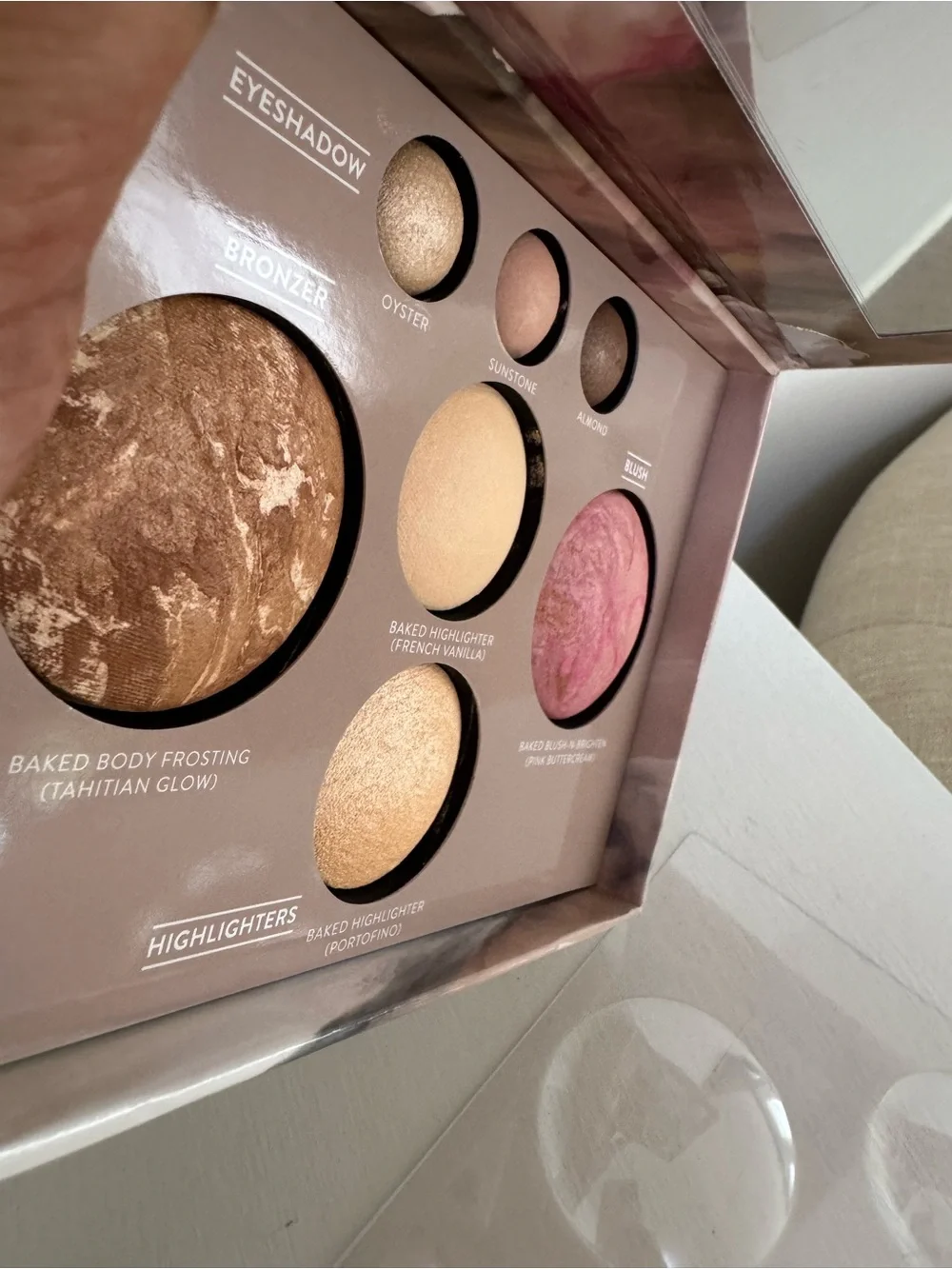 LAURA GELLER THE BEST OF THE BEST BAKED FULL FACE BASICS PALETTE